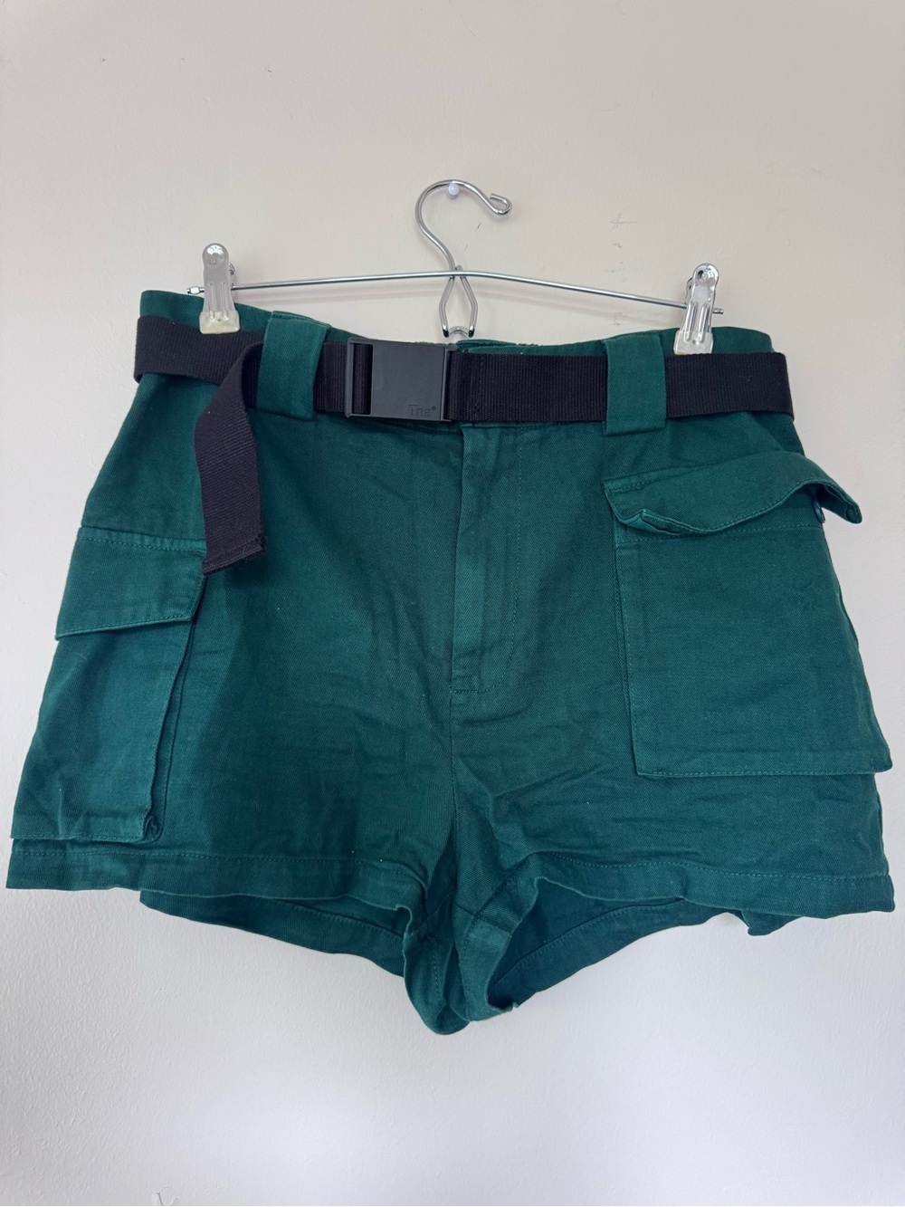 Aritzia Deep Green Cargo Shorts with Black Web Belt
